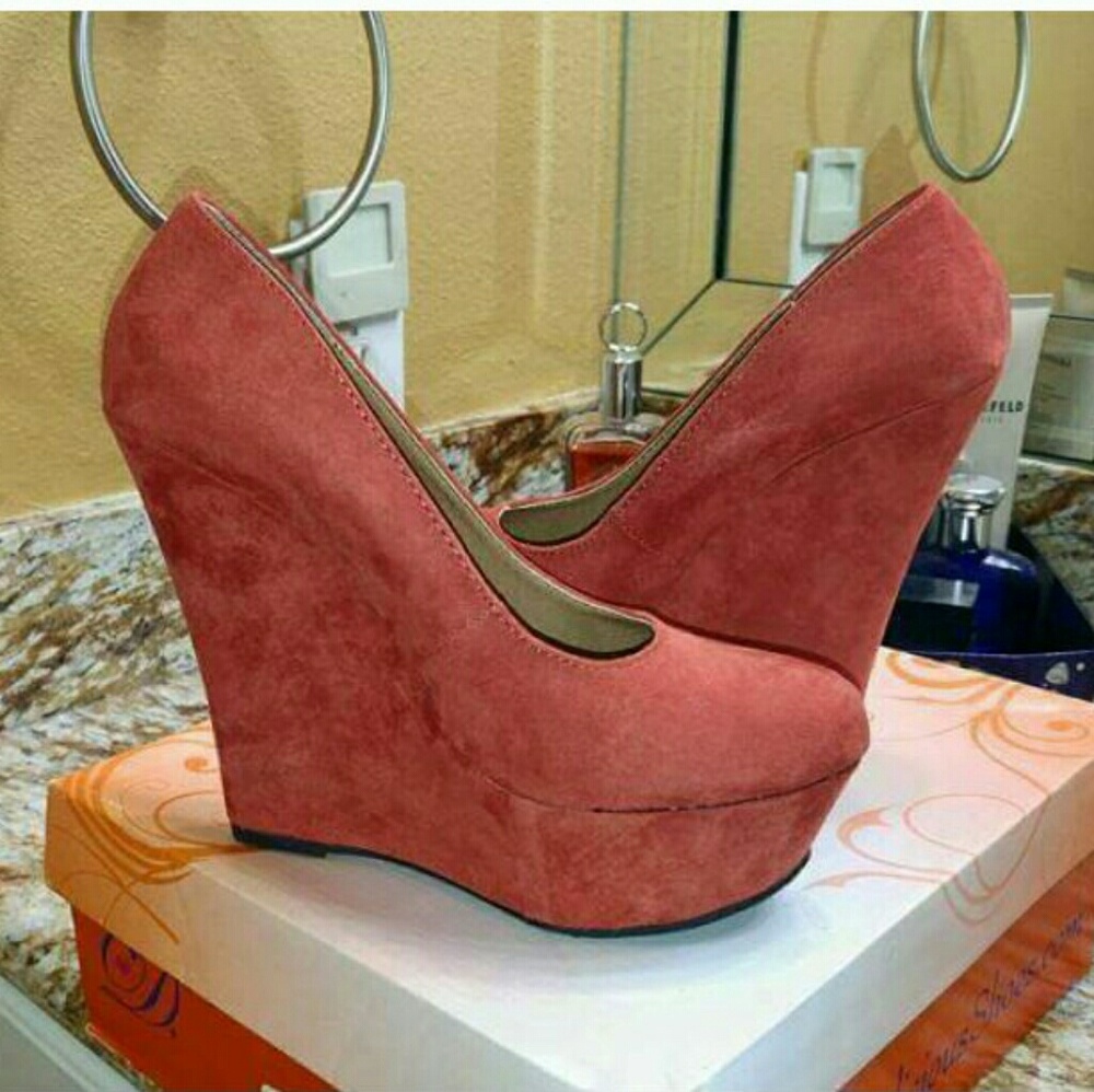 Ladies Wedge Heels
